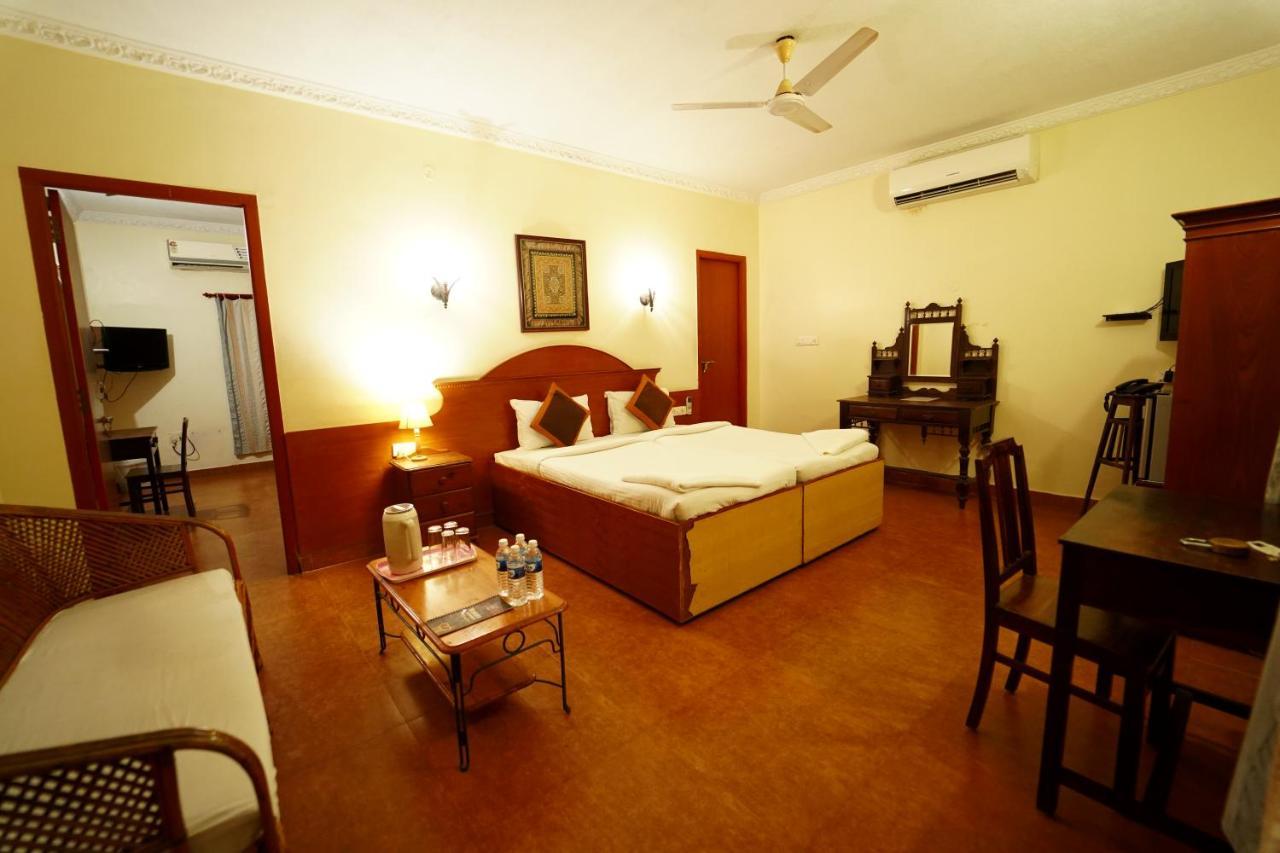 Hotel Mahabs مهاباليبورام المظهر الخارجي الصورة