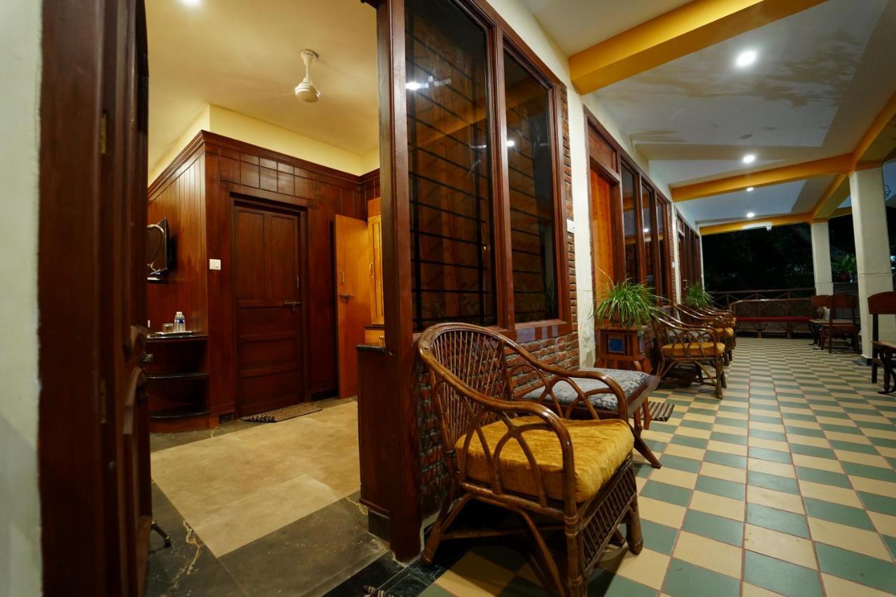 Hotel Mahabs مهاباليبورام المظهر الخارجي الصورة