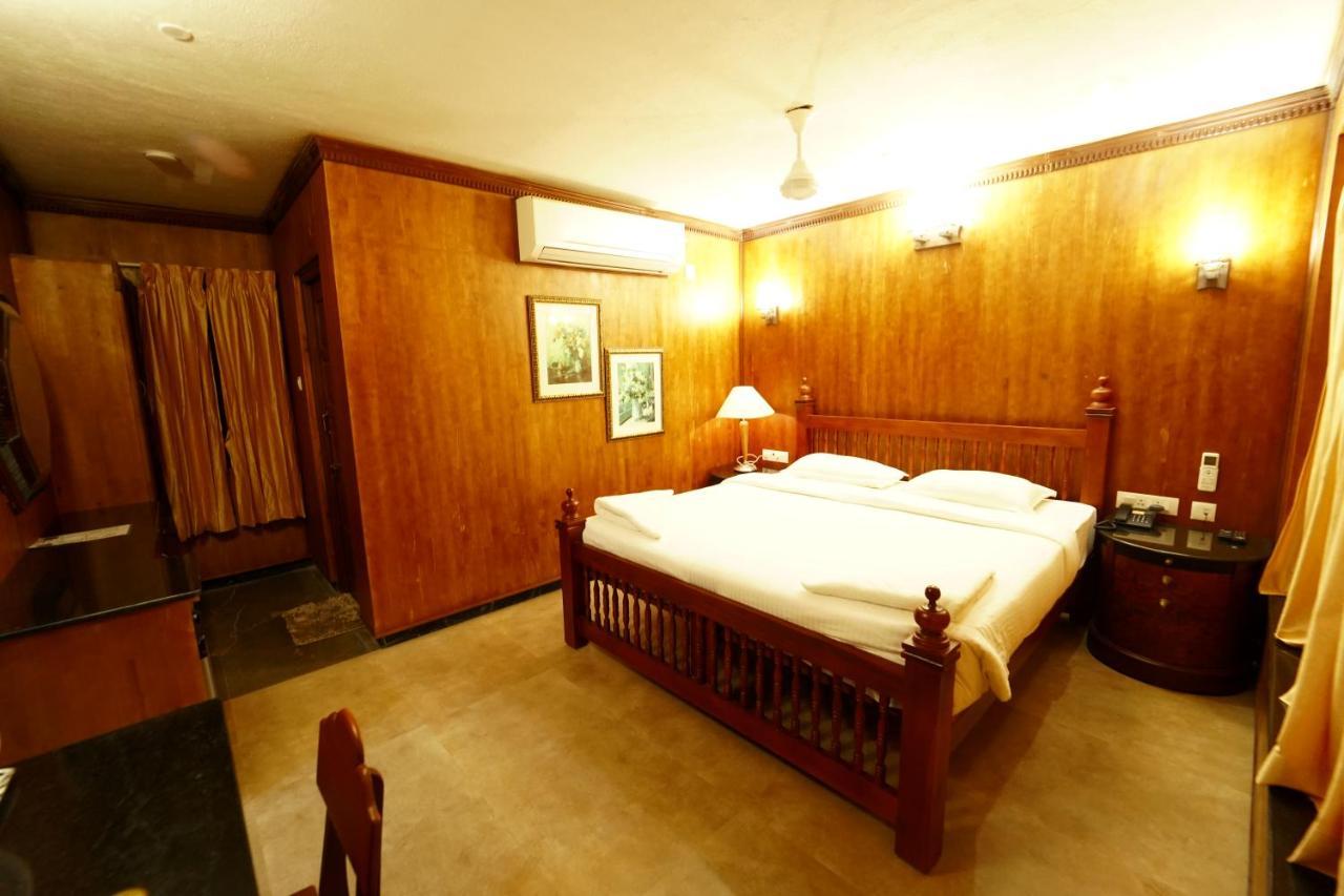 Hotel Mahabs مهاباليبورام المظهر الخارجي الصورة