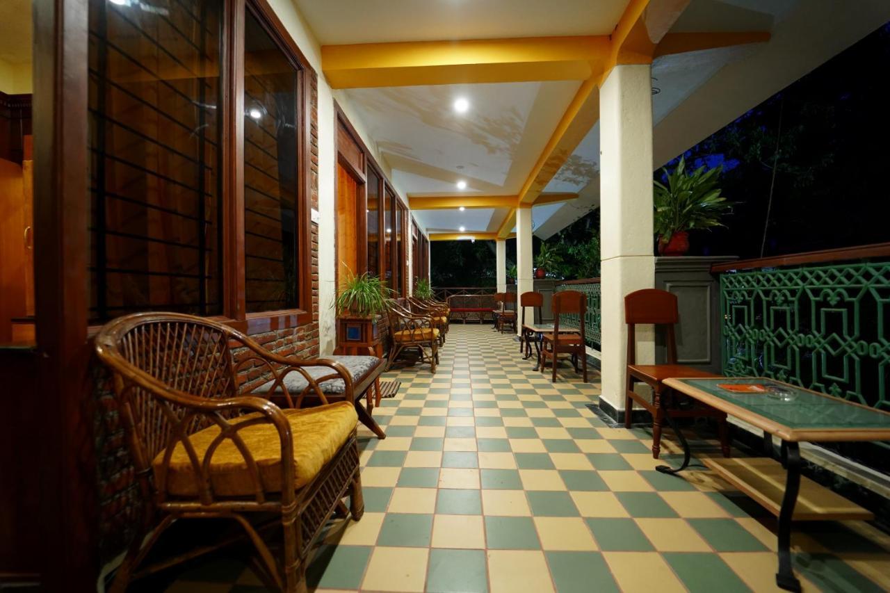 Hotel Mahabs مهاباليبورام المظهر الخارجي الصورة