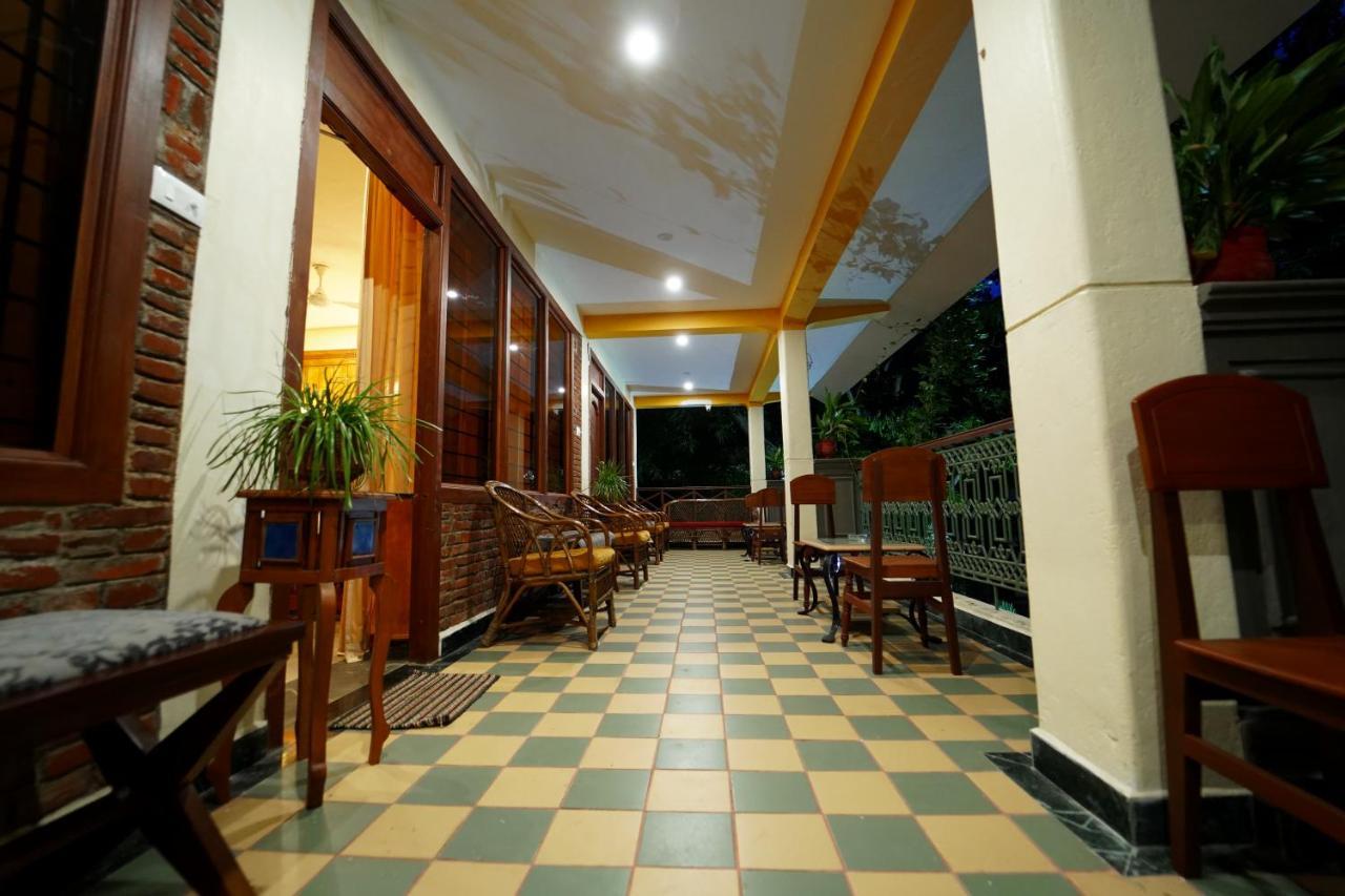Hotel Mahabs مهاباليبورام المظهر الخارجي الصورة