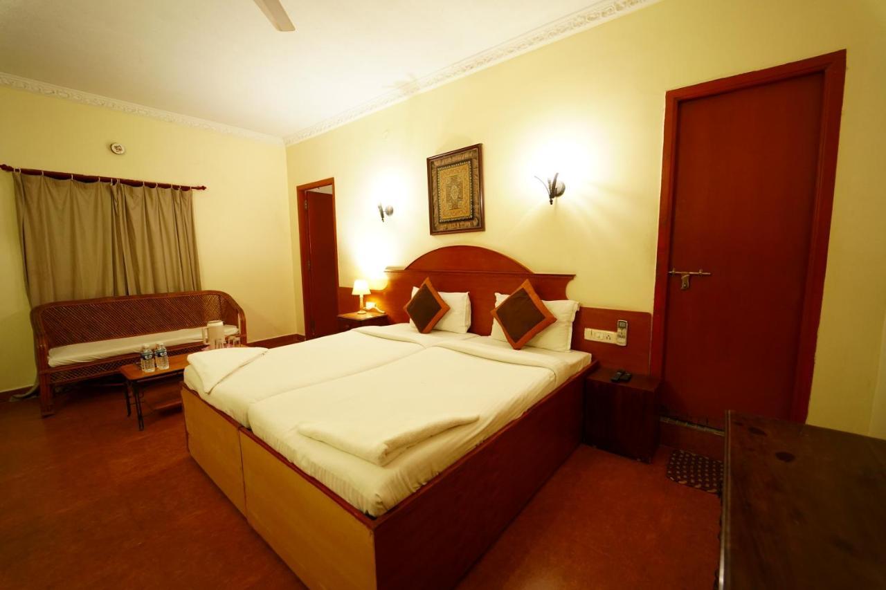 Hotel Mahabs مهاباليبورام المظهر الخارجي الصورة