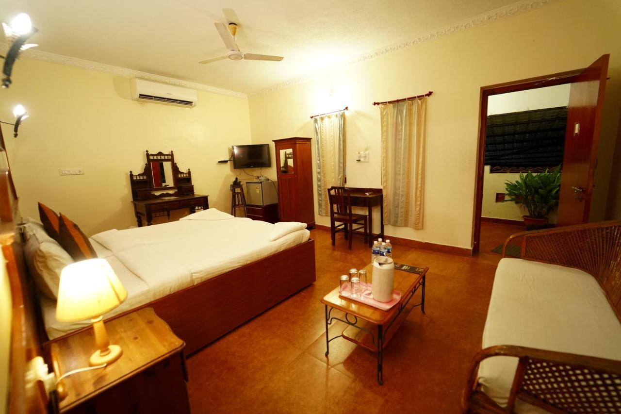 Hotel Mahabs مهاباليبورام المظهر الخارجي الصورة