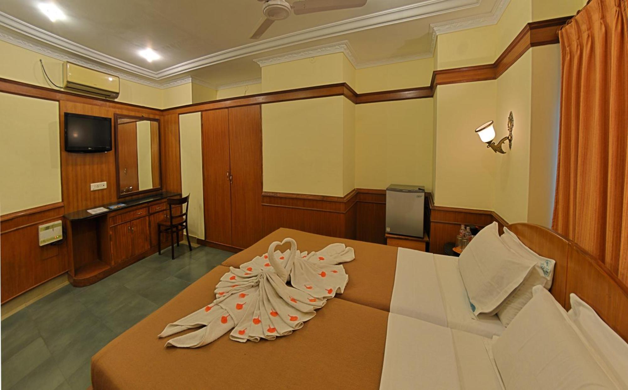Hotel Mahabs مهاباليبورام المظهر الخارجي الصورة