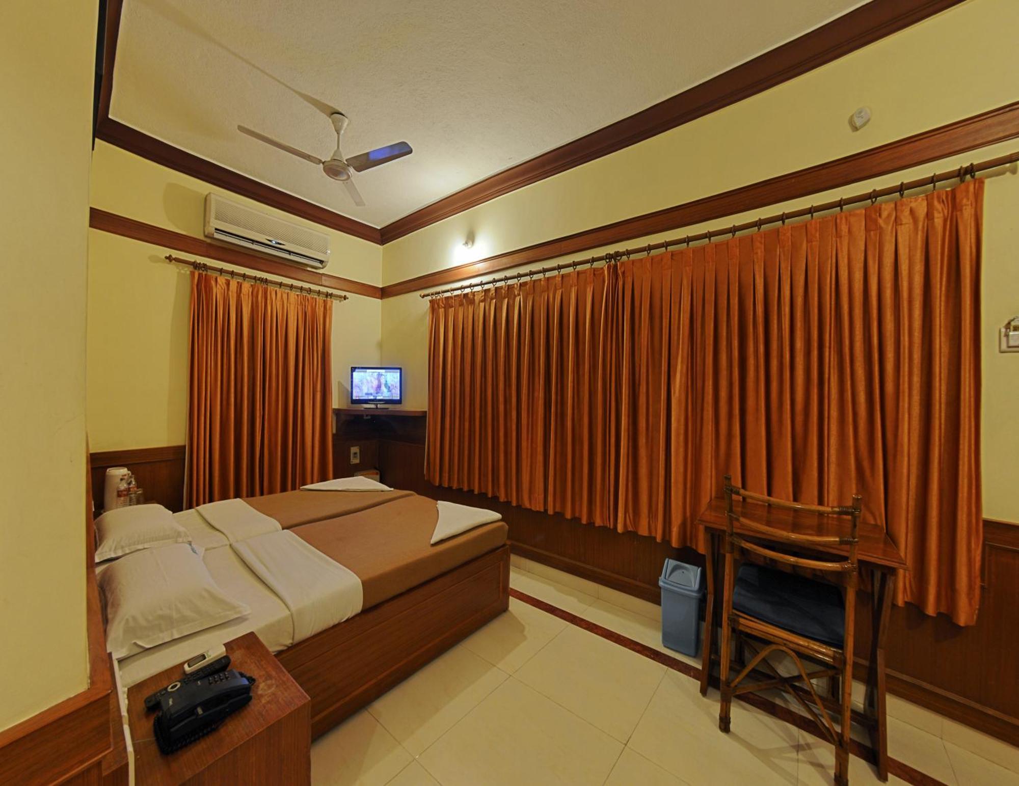 Hotel Mahabs مهاباليبورام المظهر الخارجي الصورة