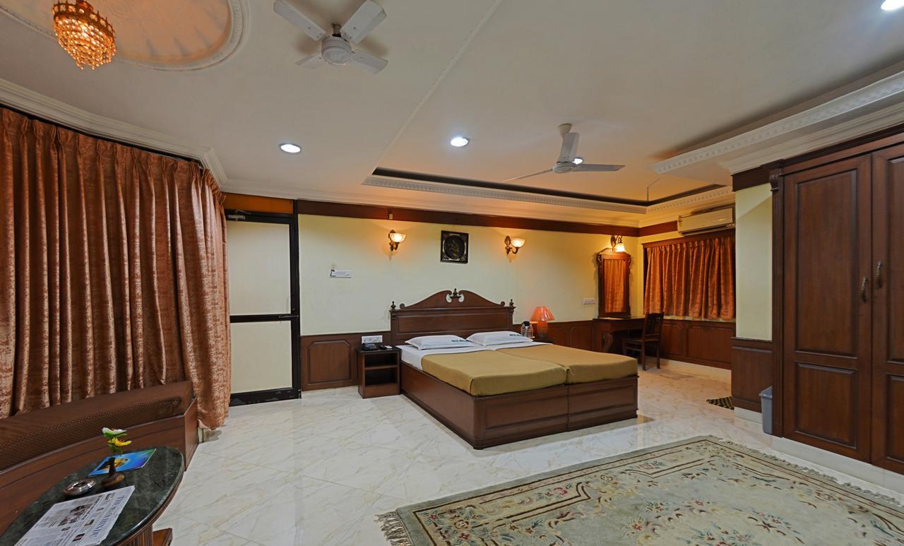 Hotel Mahabs مهاباليبورام المظهر الخارجي الصورة